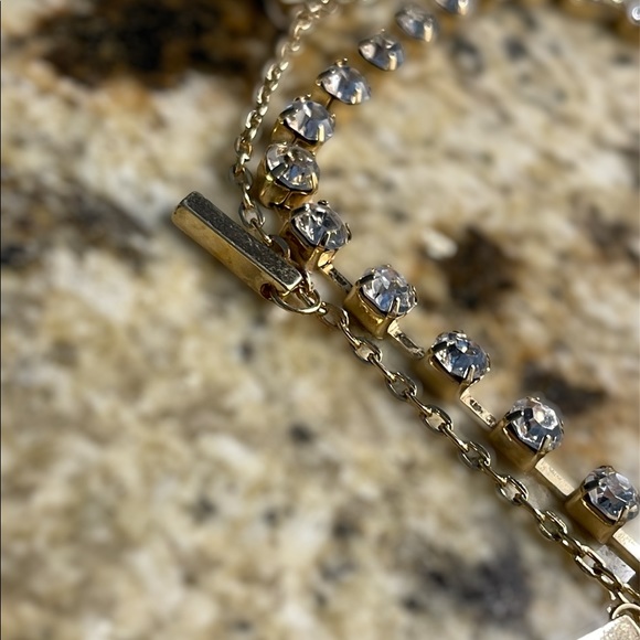 Steve Madden Gold Choker Necklace - Picture 5 of 6